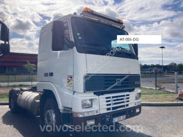 Влекач Volvo