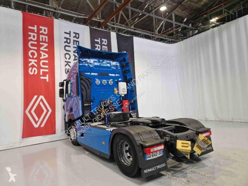 Renault 480 T4X2 E6 tractor unit