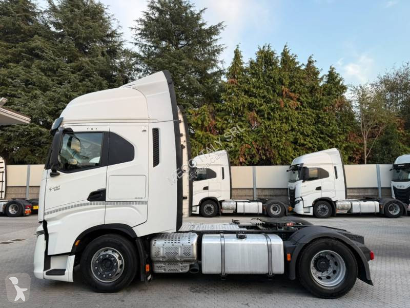 Iveco 530 tractor unit