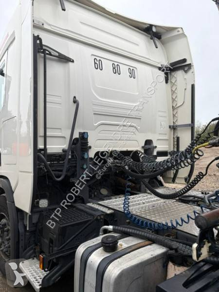Scania 450 tractor unit