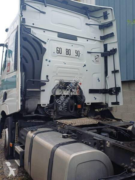 Renault 460 tractor unit