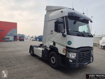 Renault T-Series tractor unit