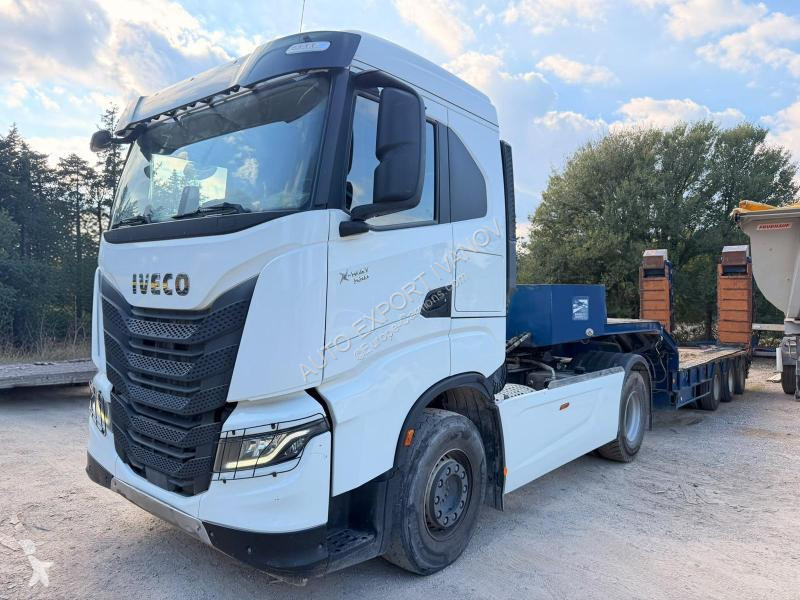 Iveco 530 tractor unit
