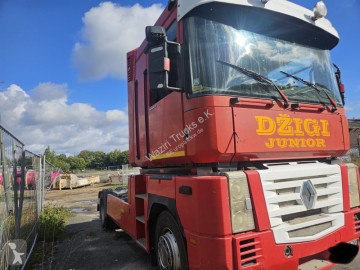 Renault tractor unit