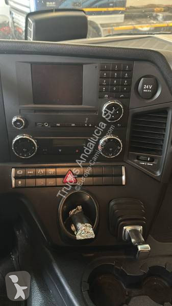 Traktor Mercedes 1846 LS