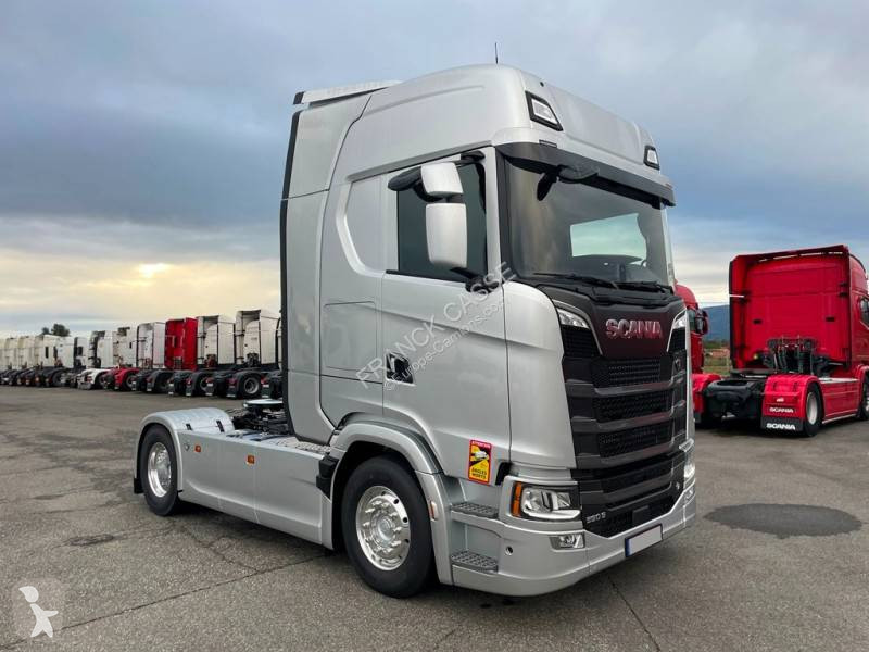 Scania 590 tractor unit