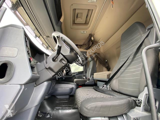 Scania 480 tractor unit