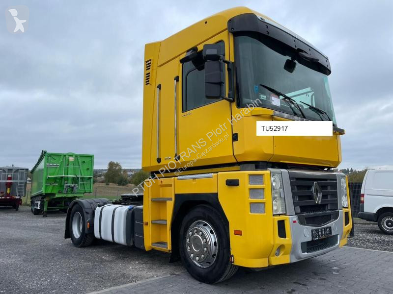 Cap tractor Renault 480