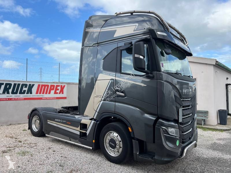 Iveco 570 tractor unit