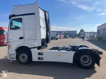 Mercedes Actros 1853 L tractor unit