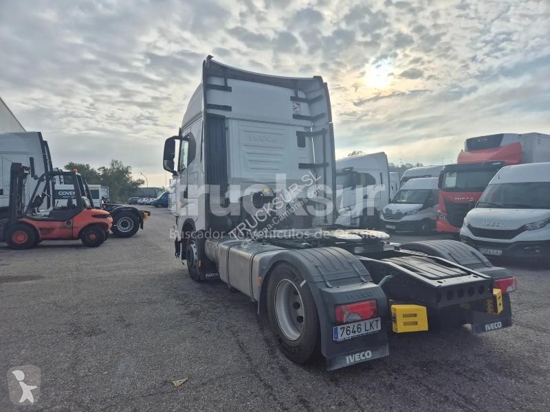 Iveco AS440S46T/P tractor unit