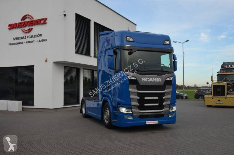 Scania 450 tractor unit