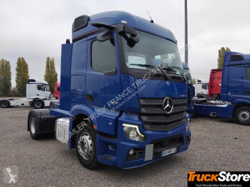 Mercedes tractor unit