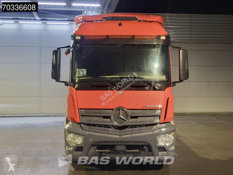Nyergesvontató Mercedes 1840 4X2 StreamSpace...