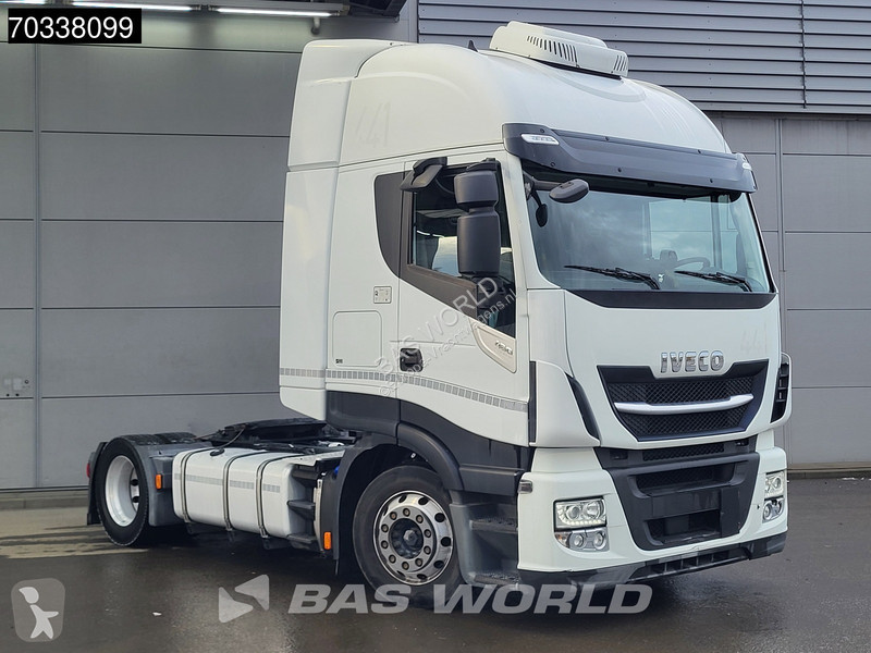 Iveco 460 4X2 Retarder 2xTanks Alcoa's tractor...