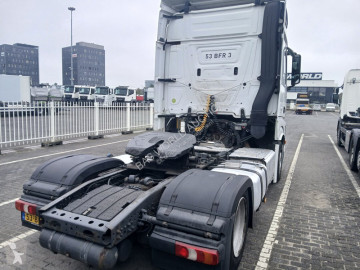 Mercedes tractor unit