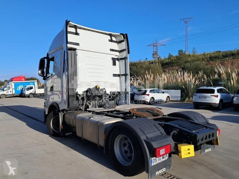 Iveco AS440S49T/P tractor unit