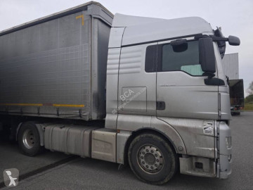 MAN TGX 19.520 tractor unit