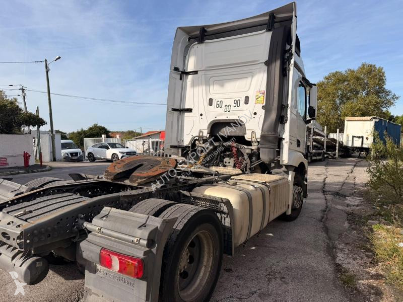 Mercedes 1843 tractor unit