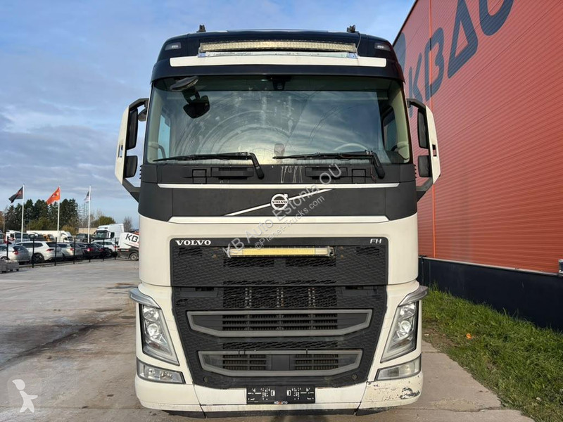 Tahač Volvo 500 6x2 GLOBE XL / HYDRAULICS