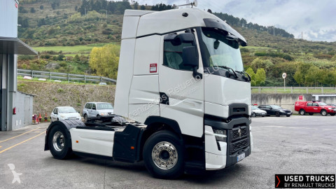 Traktor Renault T-High