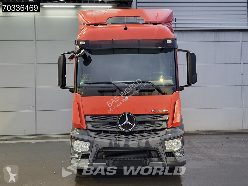 Mercedes 1840 4X2 StreamSpace Retarder tractor...