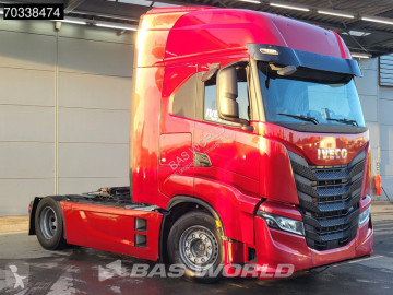 Traktor Iveco