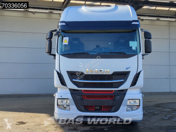 Traktor Iveco