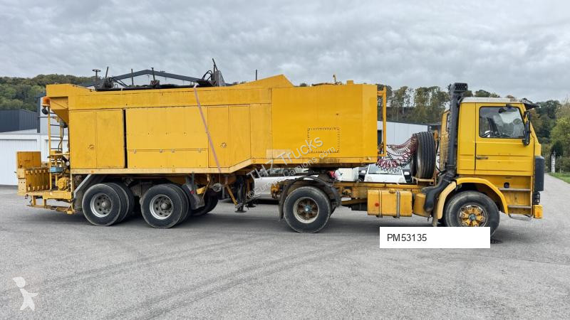 Tahač Scania R142