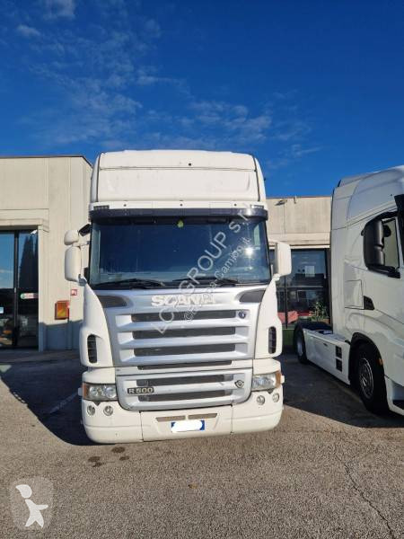 Nyergesvontató Scania 500