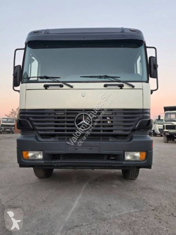 Tahač nadměrný náklad Mercedes