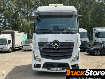 جرار Mercedes