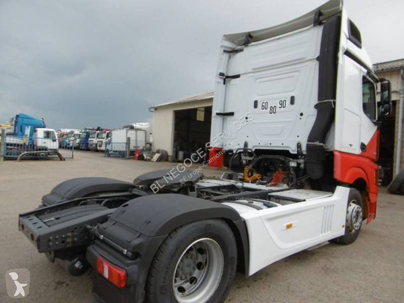 Tractor Mercedes