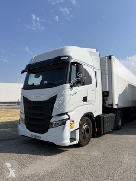 Traktor Iveco 460 CNG