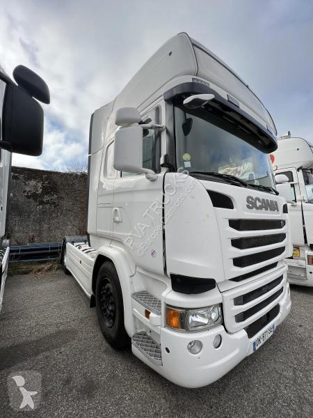 Traktor Scania 490
