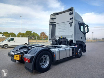 Cabeza tractora Iveco