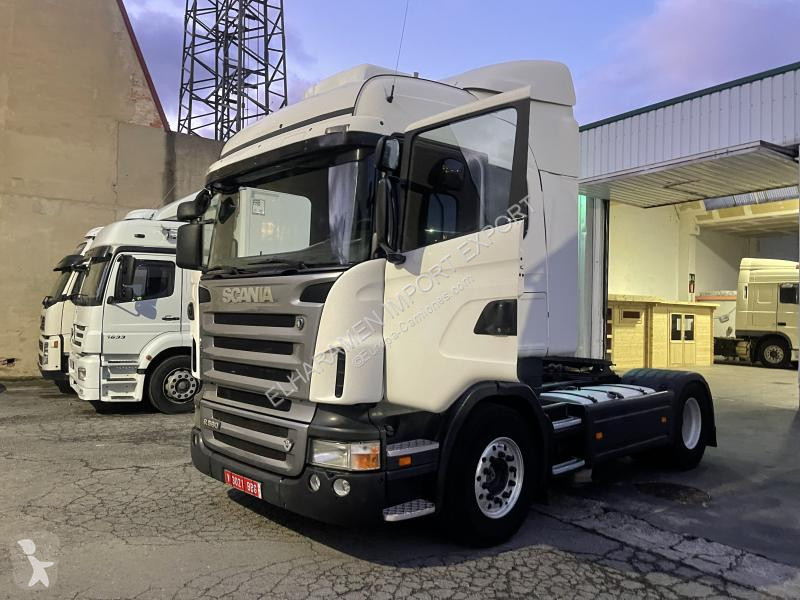 Traktor Scania 560