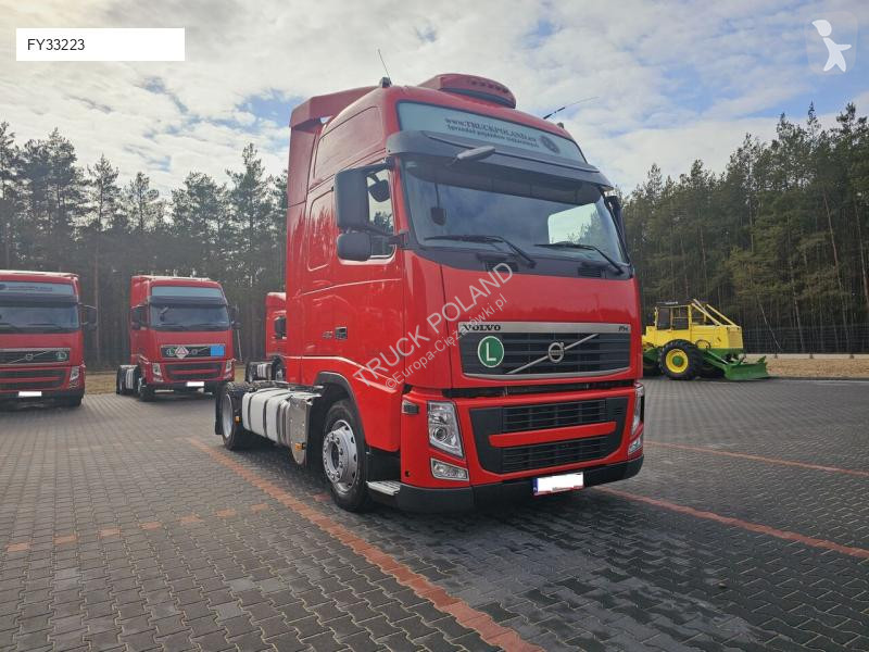 Ansamblu cap tractor si semiremorca Volvo XXL...