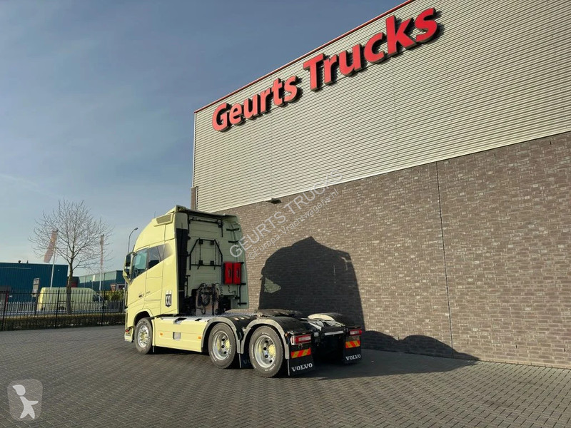 Traktor Volvo 16750 6X4 XXL CABINE...