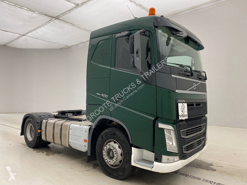 Traktor Volvo 420