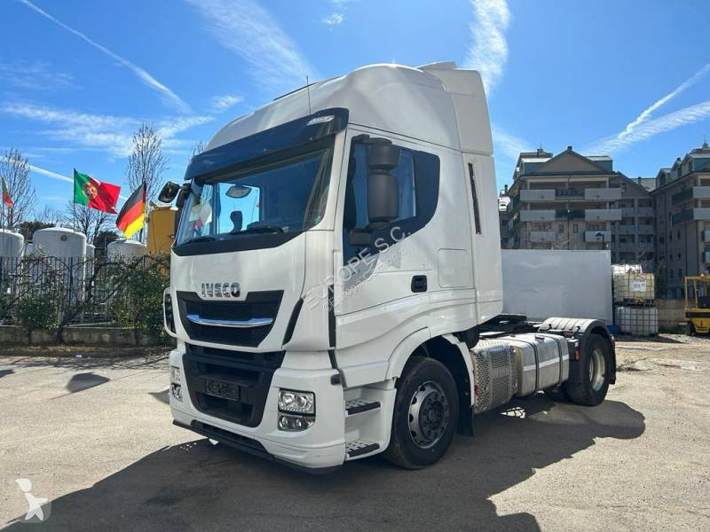 Traktor Iveco