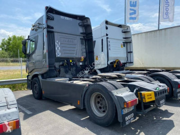 Cabeza tractora Iveco