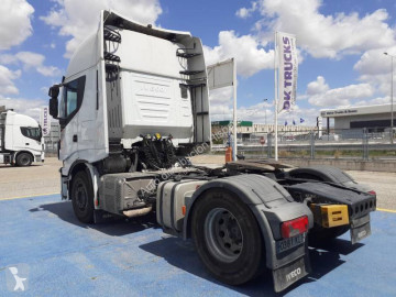 Cabeza tractora Iveco