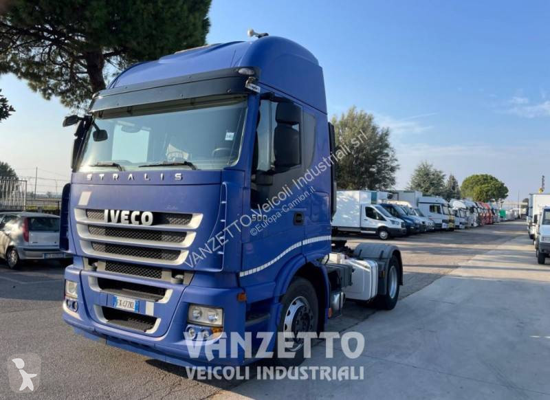 Traktor Iveco