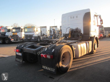 Cabeza tractora Renault