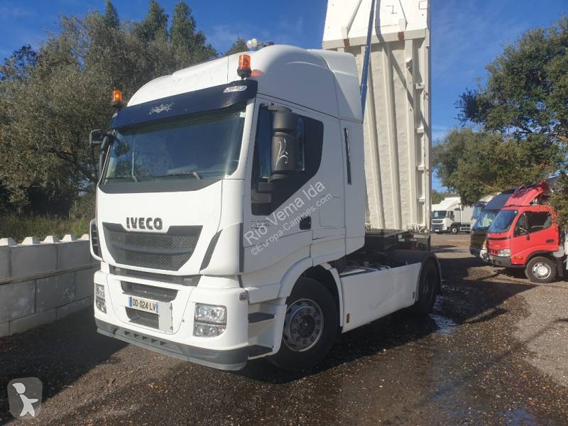 Traktor Iveco