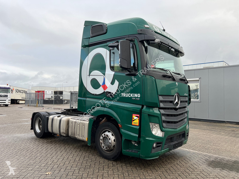 Traktor Mercedes 1845 BigSpace