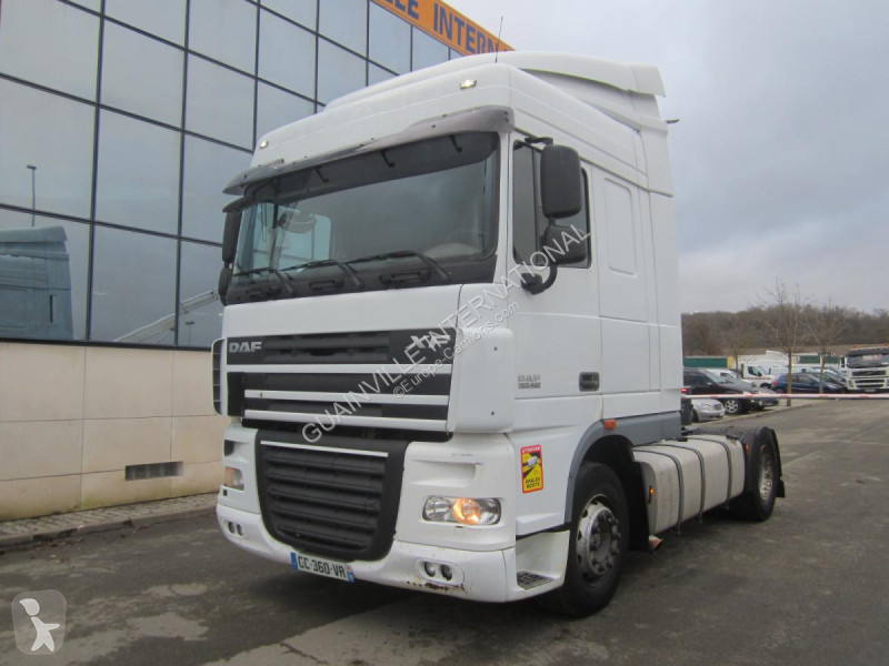 Tracteur DAF 460