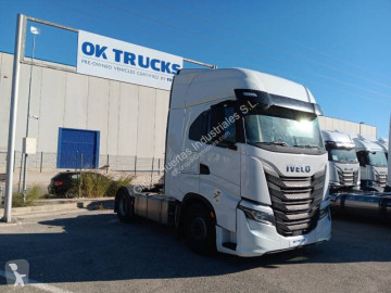 Iveco tractor unit