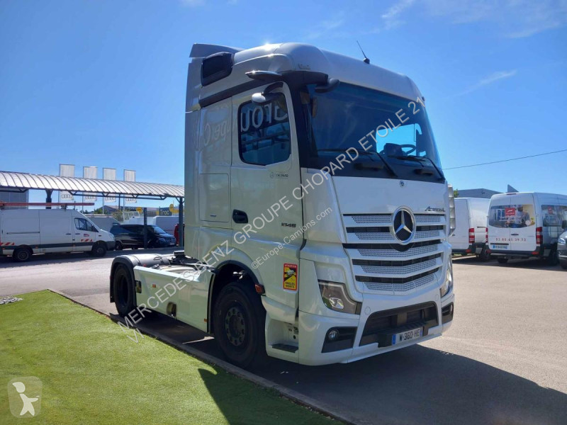 Traktor Mercedes